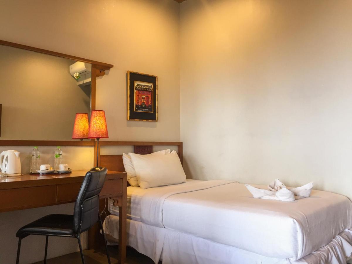 Rumah Stroberi Organic Farm & Family Lodge Lembang Dış mekan fotoğraf